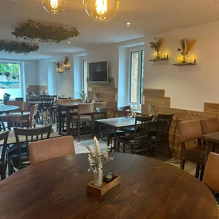 Meitschi - Contactless Self Check-in * トゥーン